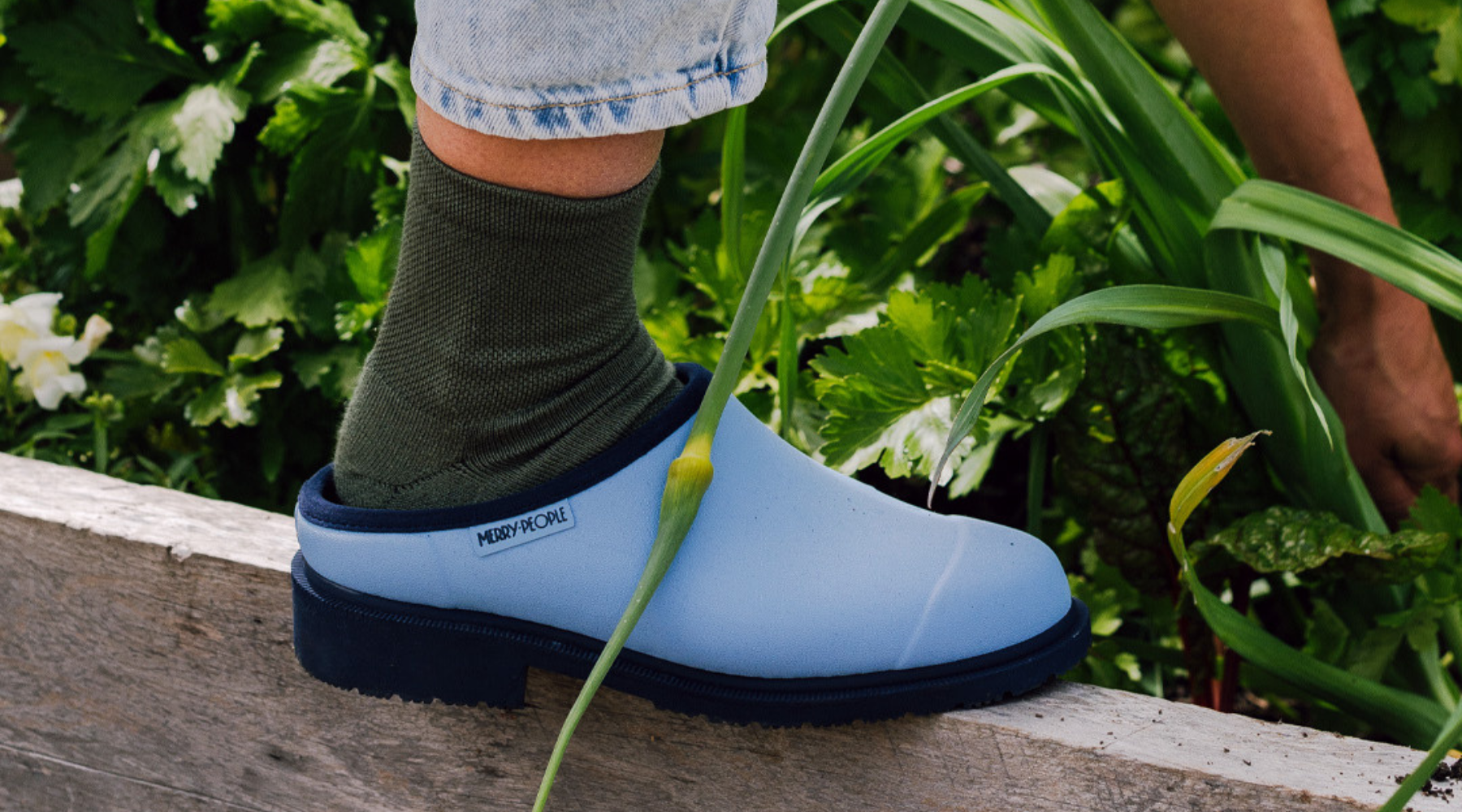 Clogs with top socks fashion