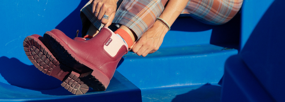 Pull clearance in boots