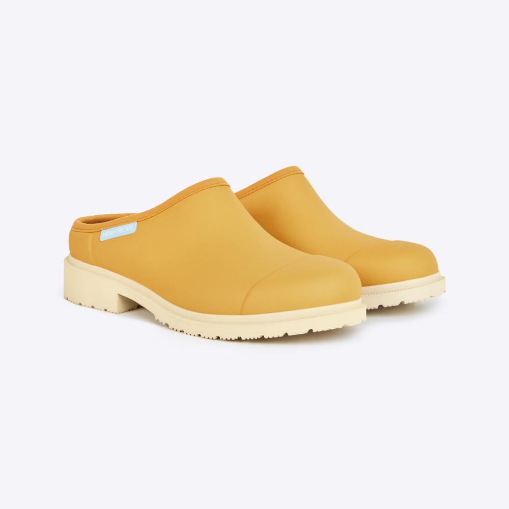 Billie Clog // Buttermilk