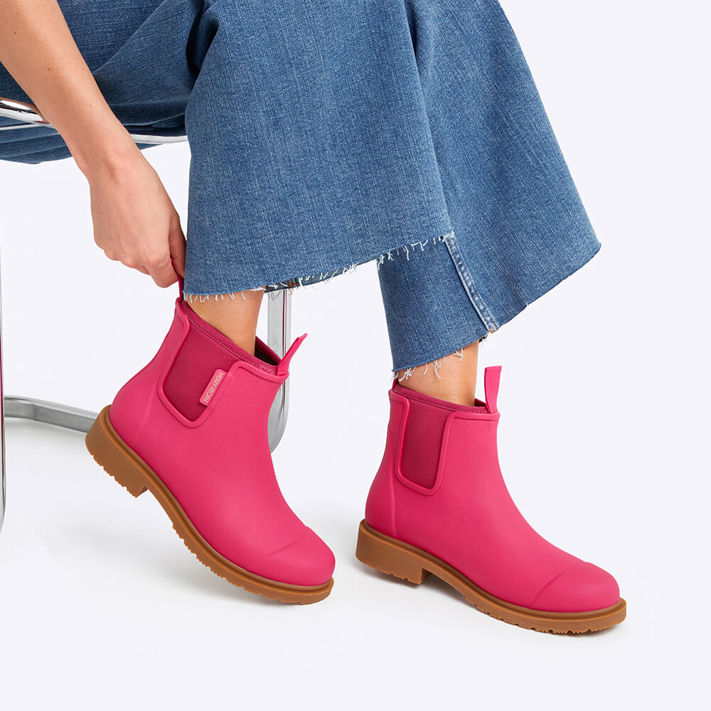 Bobbi Ankle Boot // Fuchsia Pink