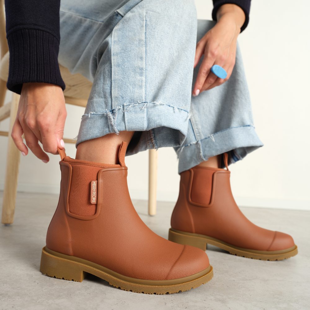 Bobbi Ankle Boot // Rust