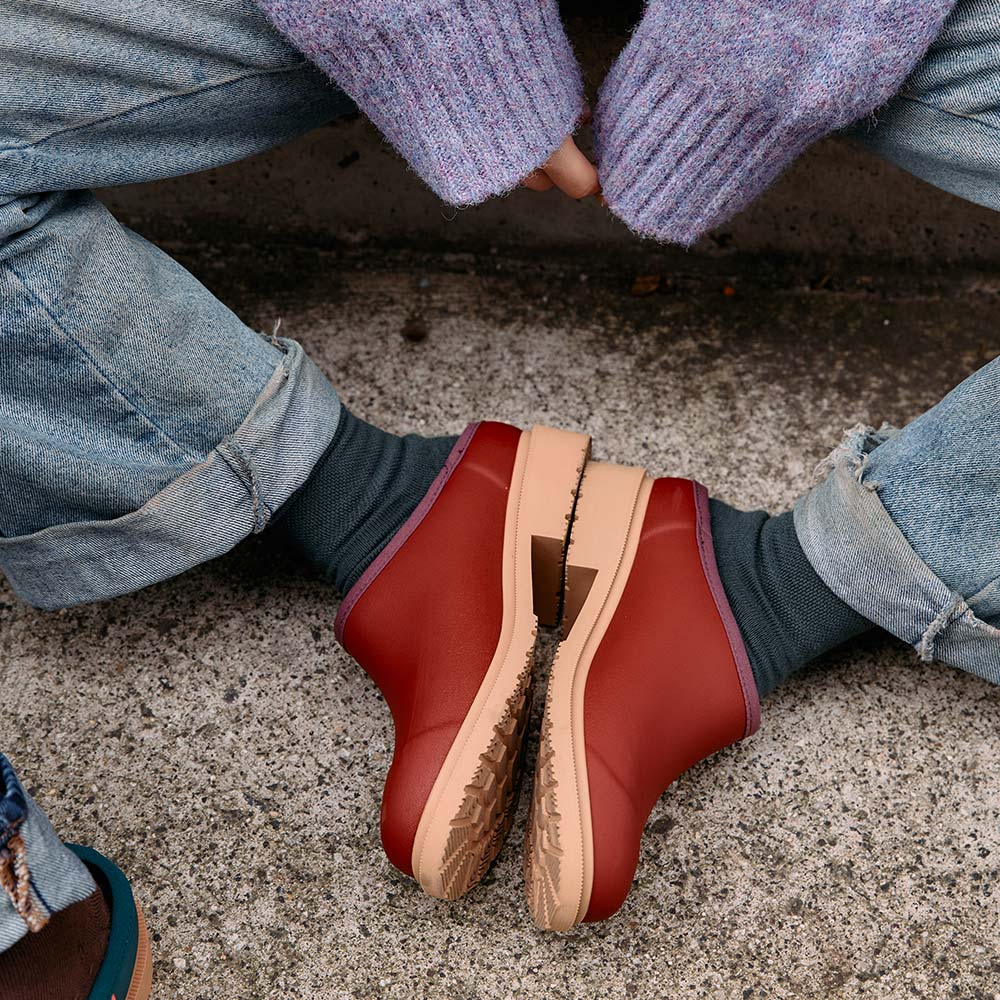 Billie Clog // Brick Red
