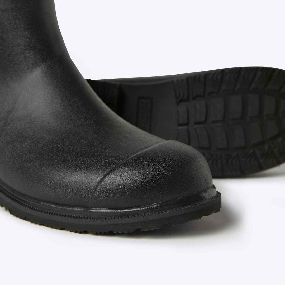 Bobbi Ankle Boot // Black & Black