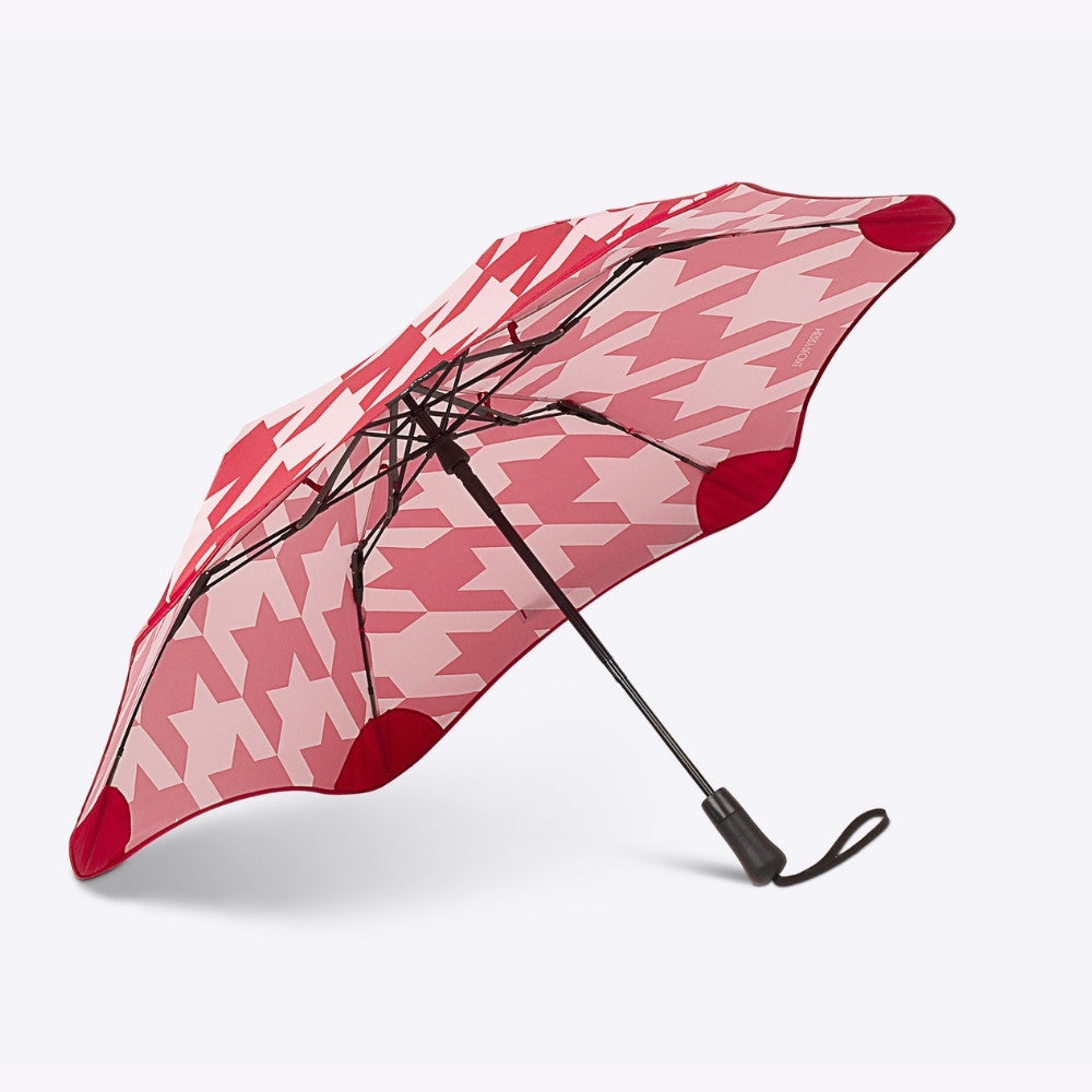 Merry People X Blunt Metro Umbrella // Crimson & Pink