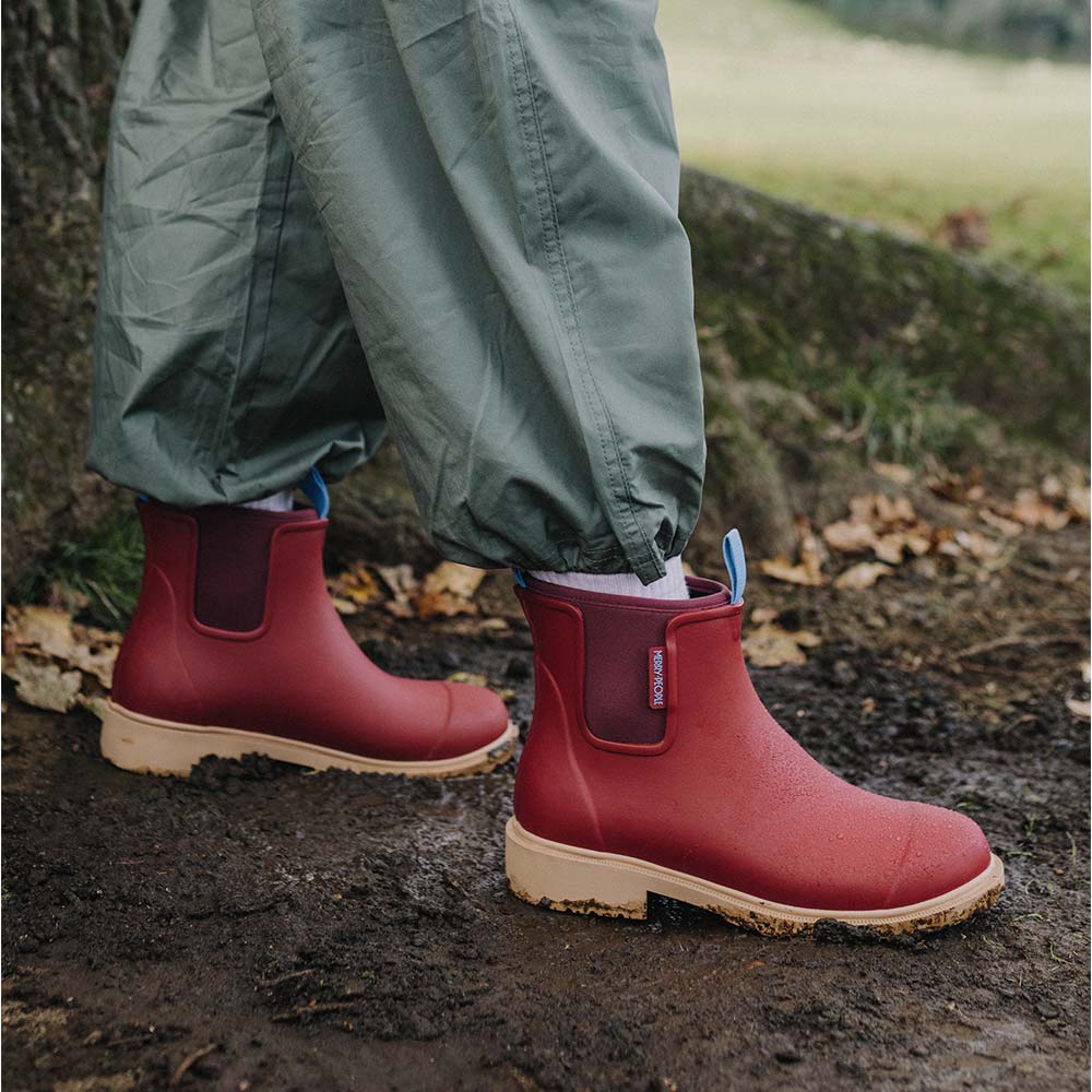 Bobbi Ankle Boot // Brick Red