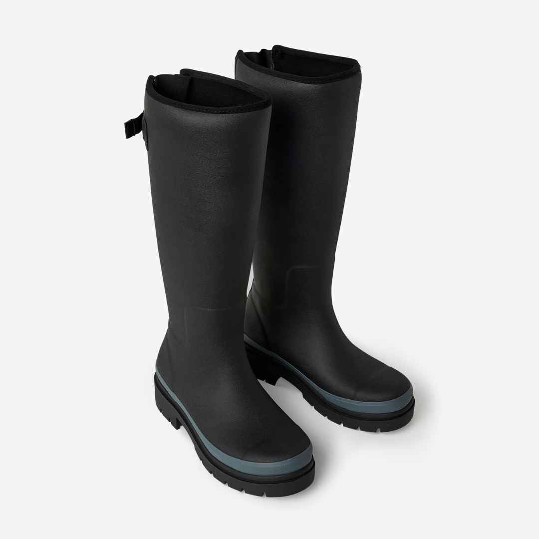 Fergie Tall Boot // Black