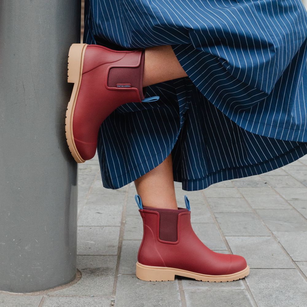 Bobbi Ankle Boot // Brick Red