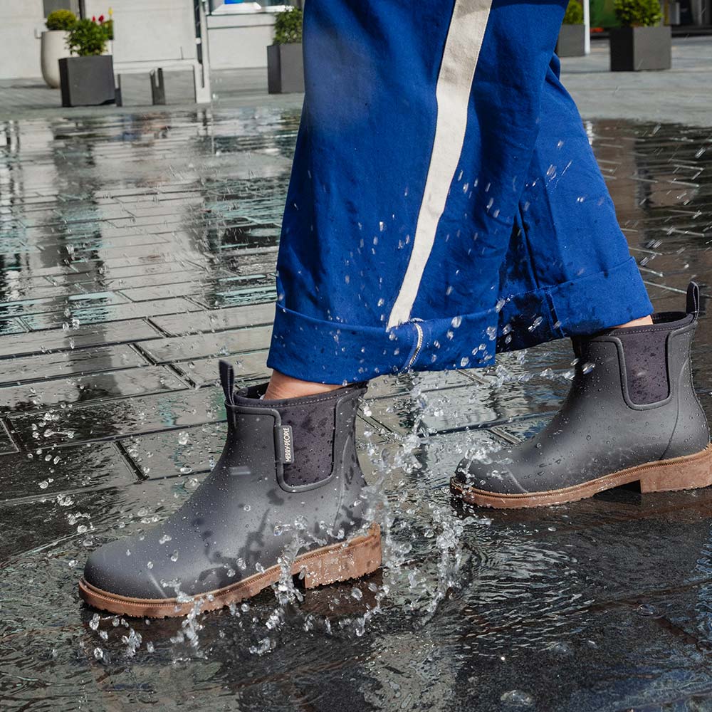 Bobbi Ankle Boot // Charcoal
