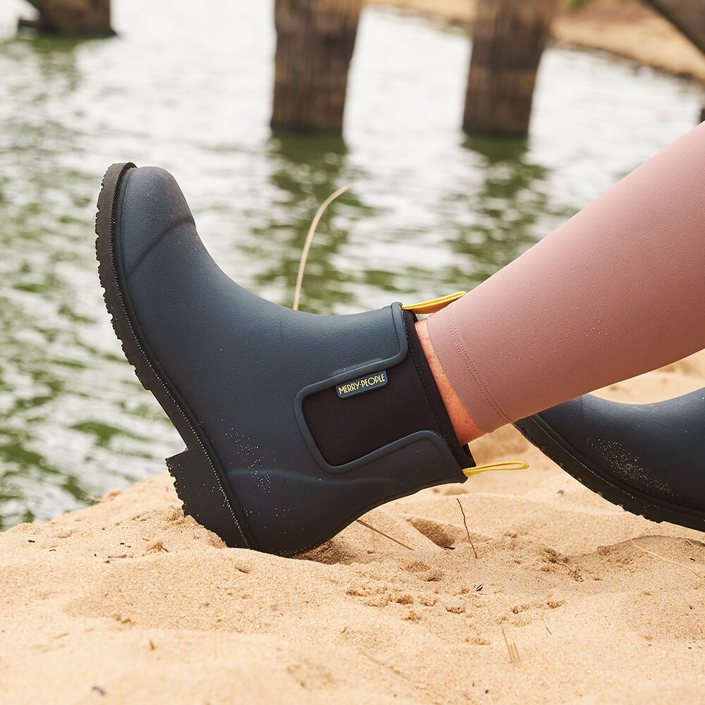 Bobbi Ankle Boot // Midnight Blue