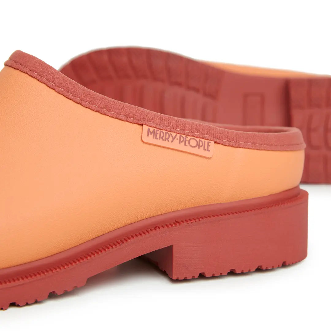 Billie Clog // Peach