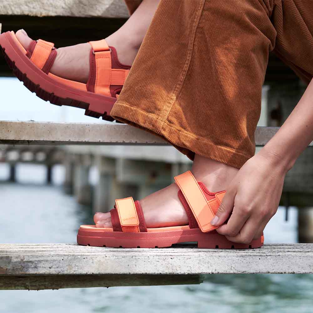 Lochie Sandal // Peach