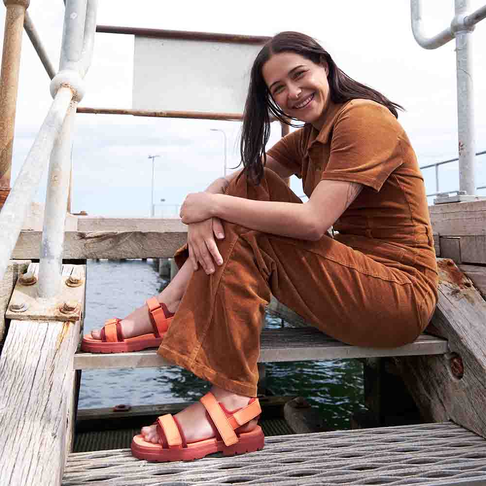 Lochie Sandal // Peach